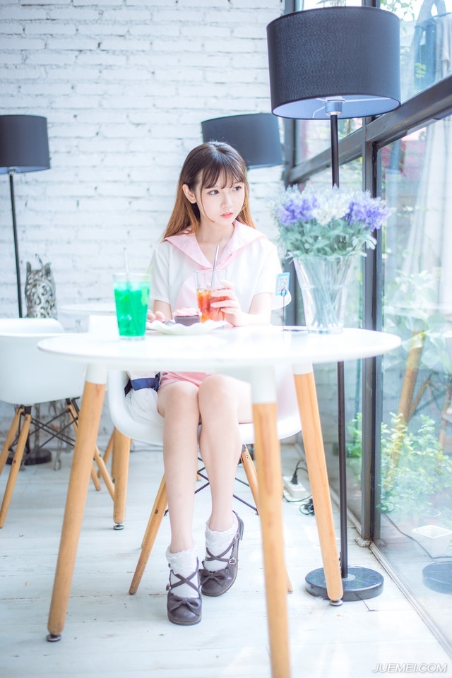 形容友情比爱情靠谱的句子句